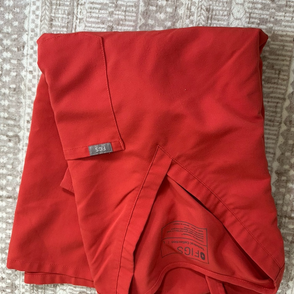 Dark orange figs set